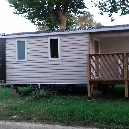 Campsite Camping Les Ombrages De L'adour