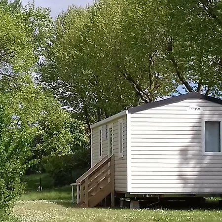 Camping Les Ombrages De L'adour Camping Aire-sur-lʼAdour
